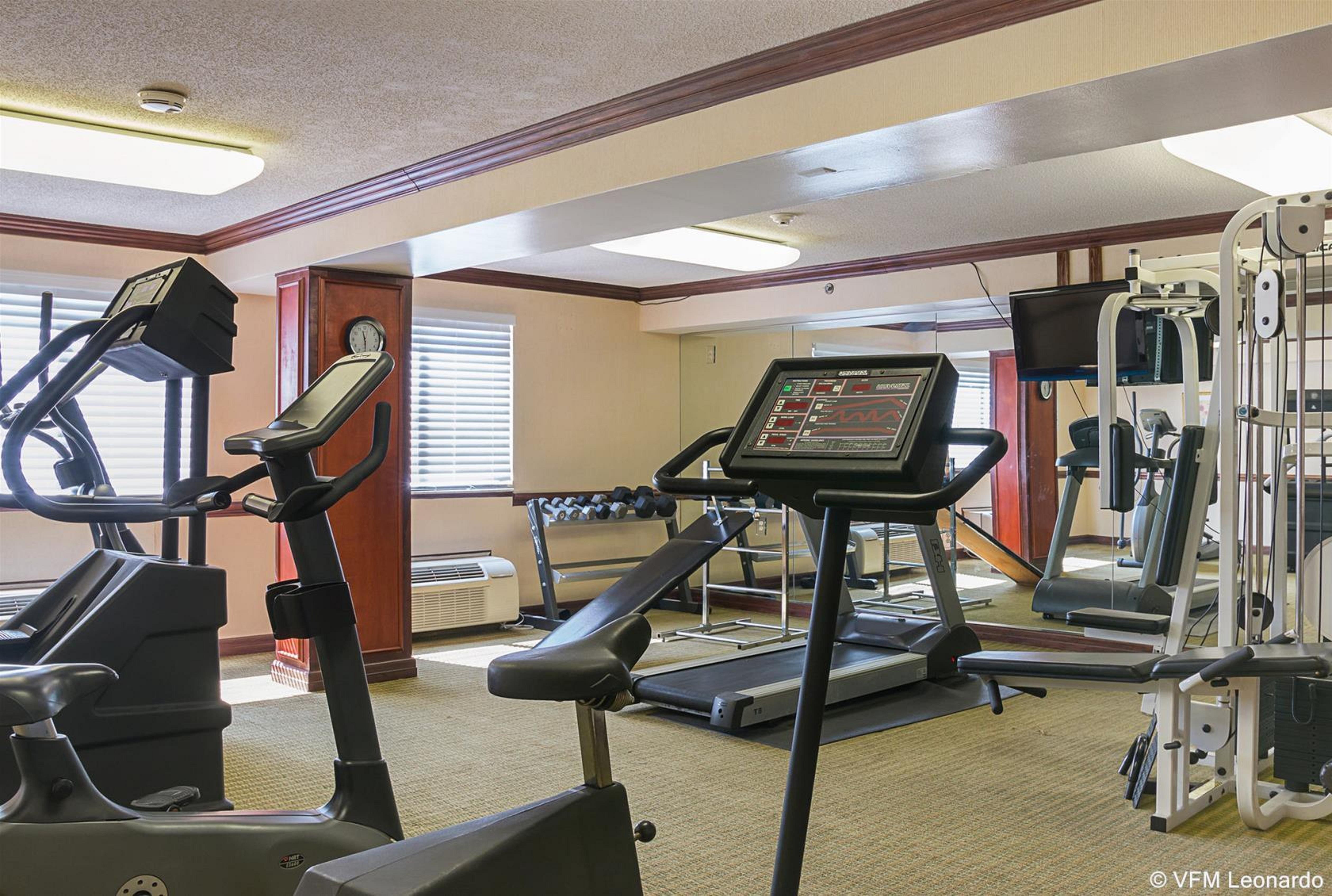 Quality Inn & Suites Detroit Metro Airport Ромулус Екстериор снимка